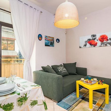 Appartement Cubo à Pula Extérieur photo